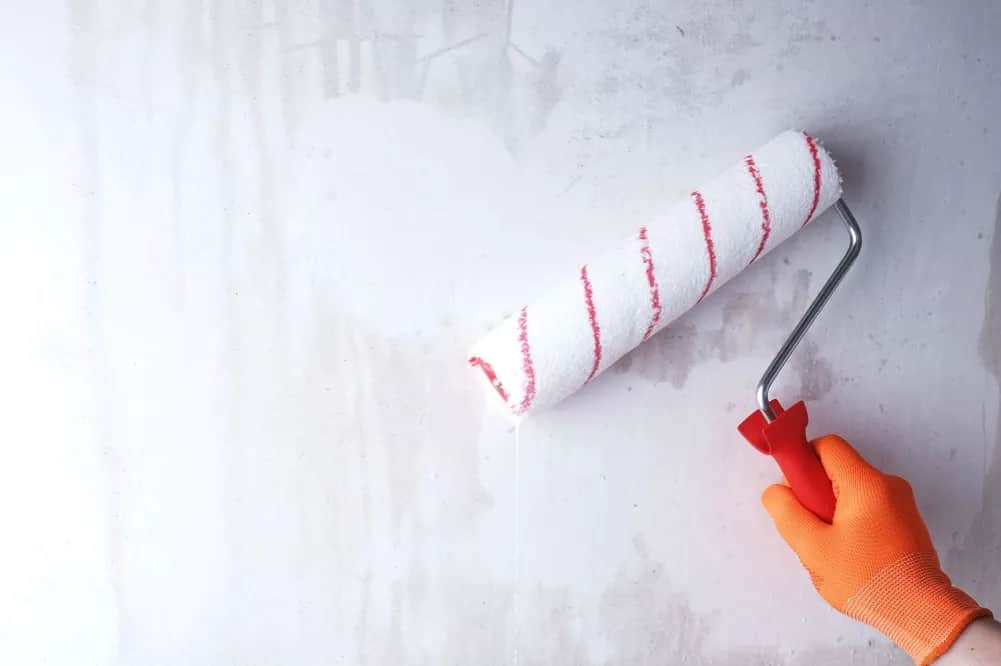 Czy gruntować przed malowaniem? Oto, co musisz wiedzieć, aby uniknąć błędów