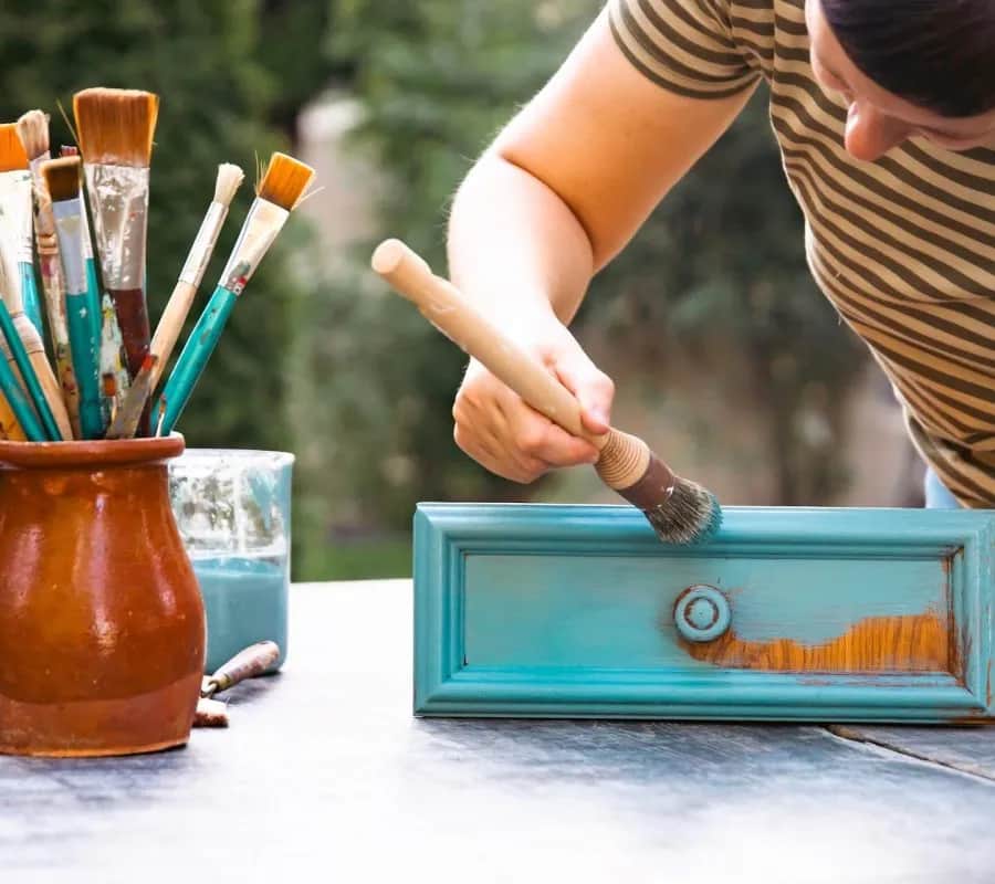 Jak malować farbą Bondex, by osiągnąć idealny efekt i trwałość?