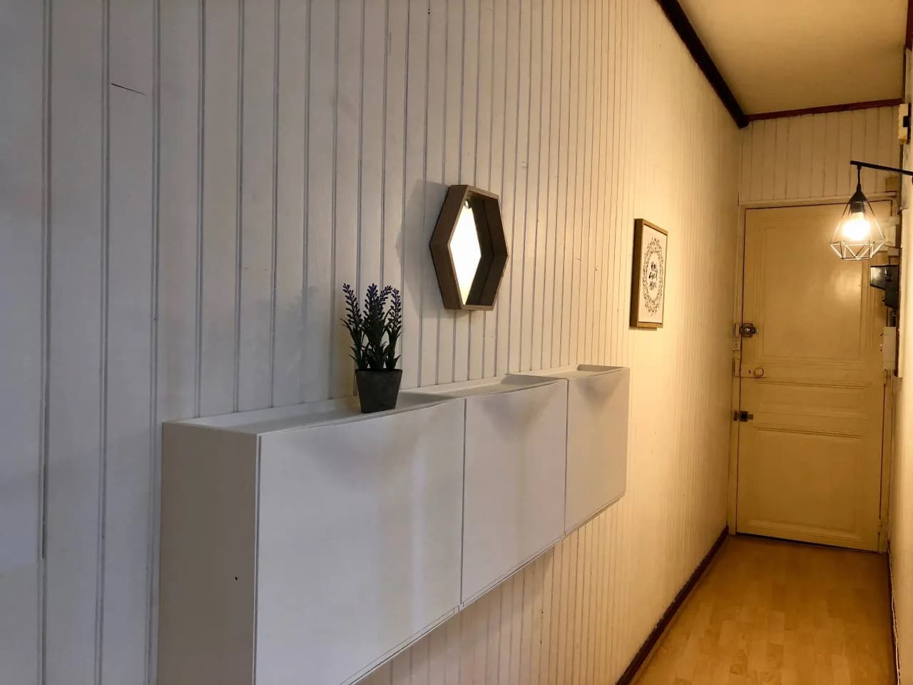 Co zamiast boazerii w przedpokoju? Alternatywy, które zaskoczą każdego!