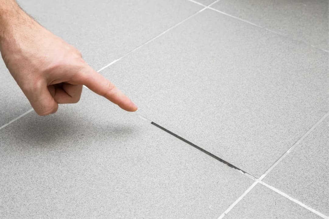 Czy można malować fugi? Praktyczne wskazówki i techniki renowacji fug